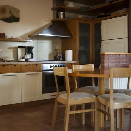 بيت للعطل Holiday House In أفيتوس