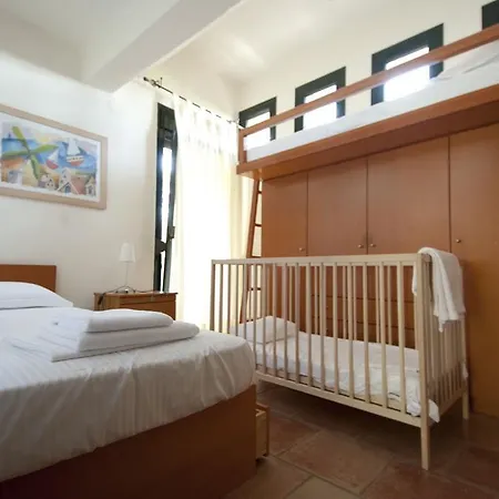 بيت للعطل Holiday House In *